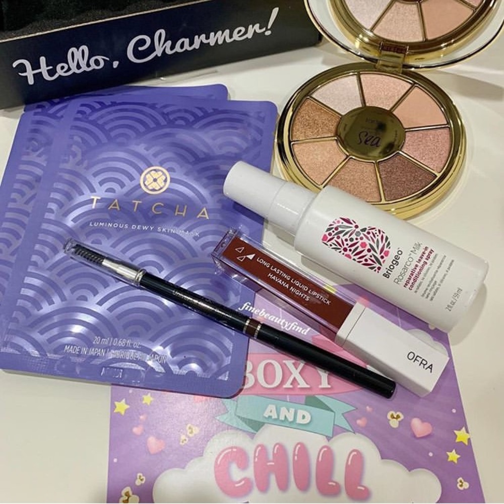 Makeup bundle - Picture 2 of 5